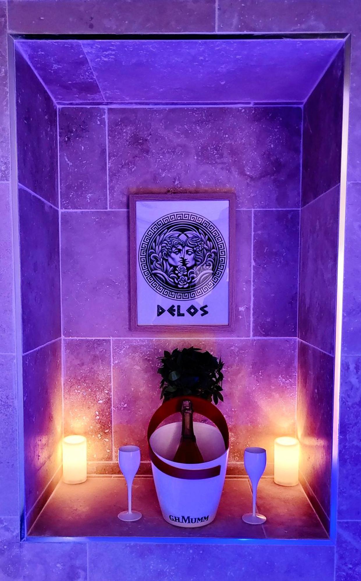 - La Suite Delos - Jacuzzi 2 Places - Centre Ville A Pied - Lit Queen Size - Parking Privee - Wifi - City Center Within Walking Distance - カンペール エクステリア 写真