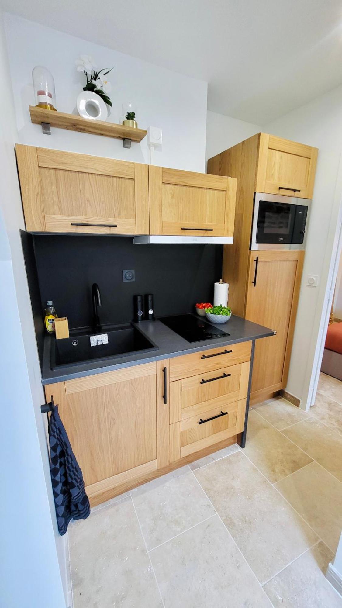 - La Suite Delos - Jacuzzi 2 Places - Centre Ville A Pied - Lit Queen Size - Parking Privee - Wifi - City Center Within Walking Distance - カンペール エクステリア 写真